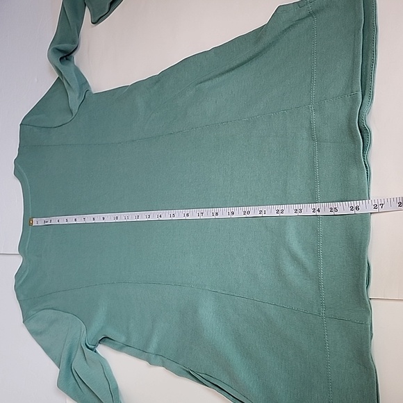 Chicos The Ultimate Tee Long Sleeve Top/ Size 0 (S) - Picture 7 of 10